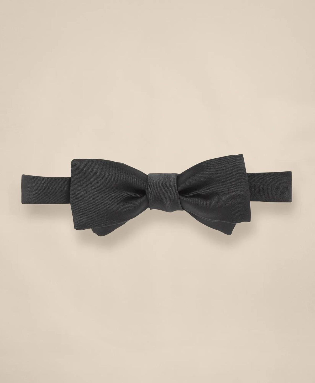 Formal Square End Satin Bow Tie | Brooks Brothers online shop